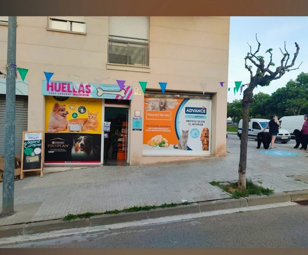 Tienda de mascotas Huellas Sant Sadurní en Sant Sadurní d’Anoia Barcelona